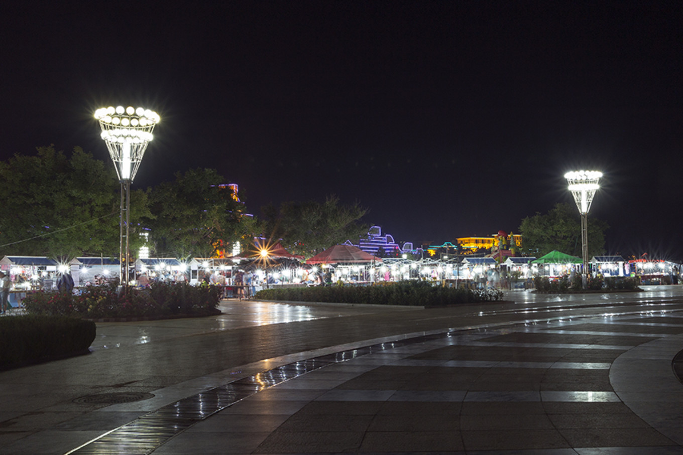 长岛明珠广场夜市图片